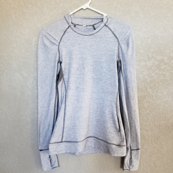 Lululemon long sleeve top - Picture 1 of 5